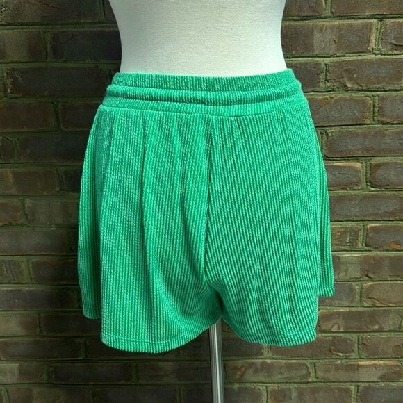 Bucket List Women’s Green Ribbed Drawstring Shorts Size Medium NEW - Picture 5 of 8